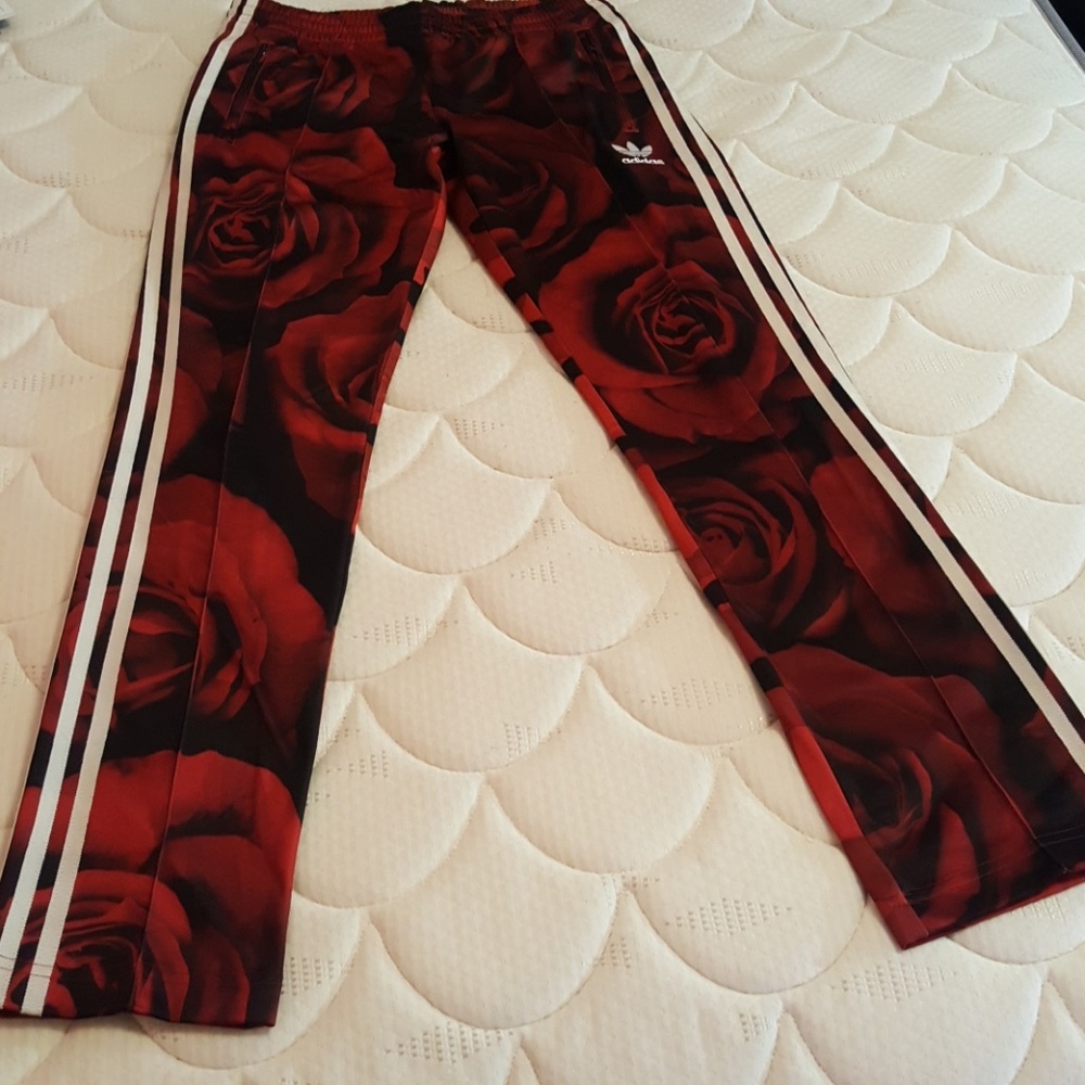 Adidas Red Rose/Camo sweatpants